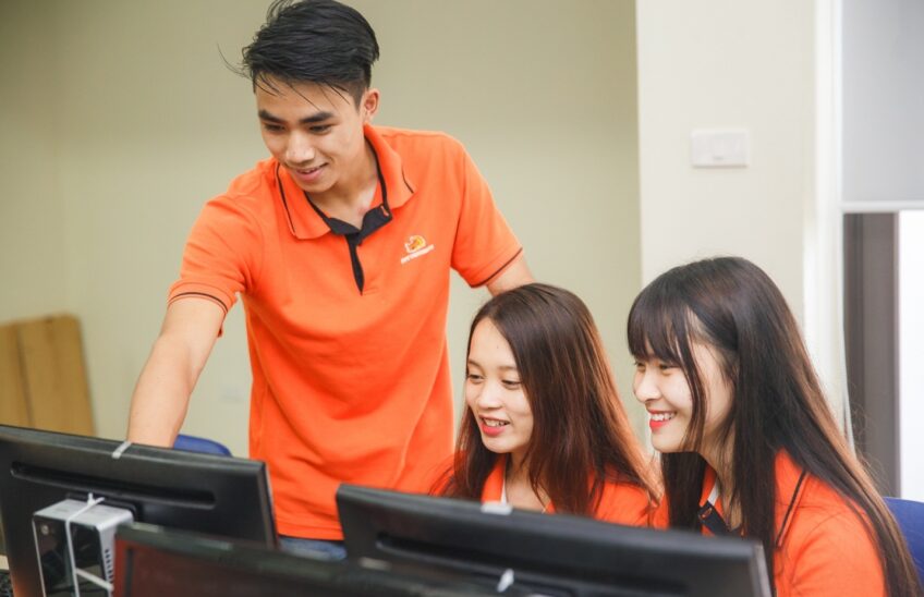 Con gái có nên học lập trình không?